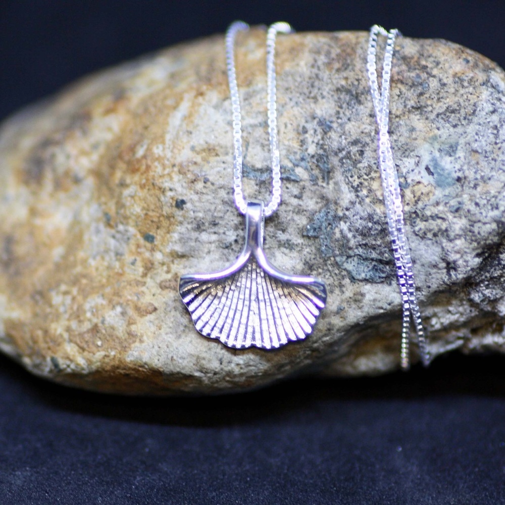 New Ginkgo Leaf Necklace Sterling Silver ,  Gift of Love Hope Pendant